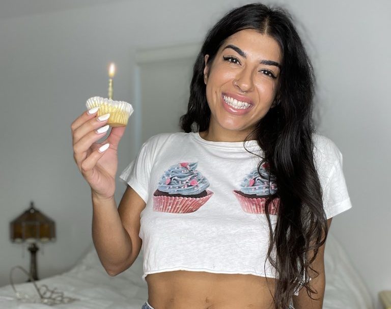 Jasmine Sherni Age, Family, Height, Net Worth, Bio 2024