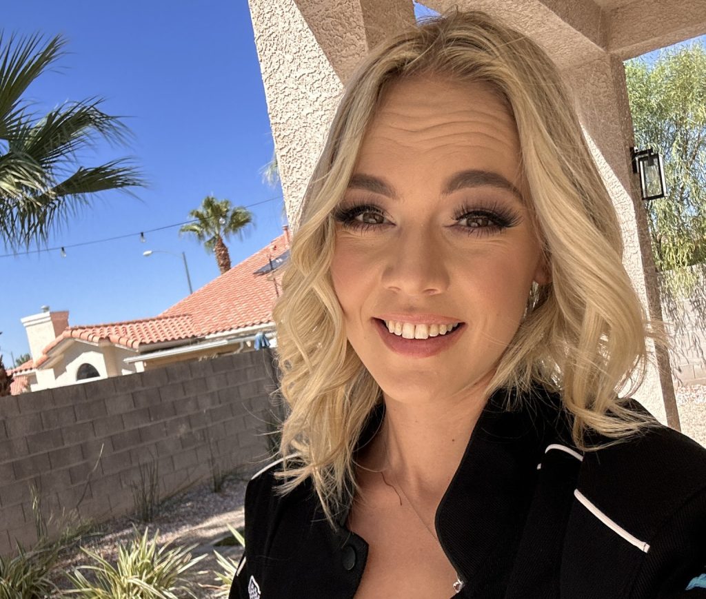 Kelsey Kane Age, Family, Height, Net Worth, Bio 2024